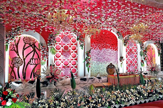lovely wedding stage decor, hyatt bolgatty